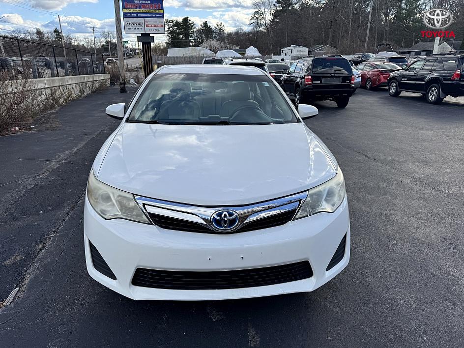 2013 Toyota Camry Hybrid LE photo 2