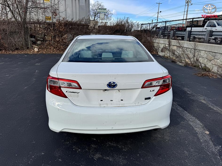 2013 Toyota Camry Hybrid LE photo 4