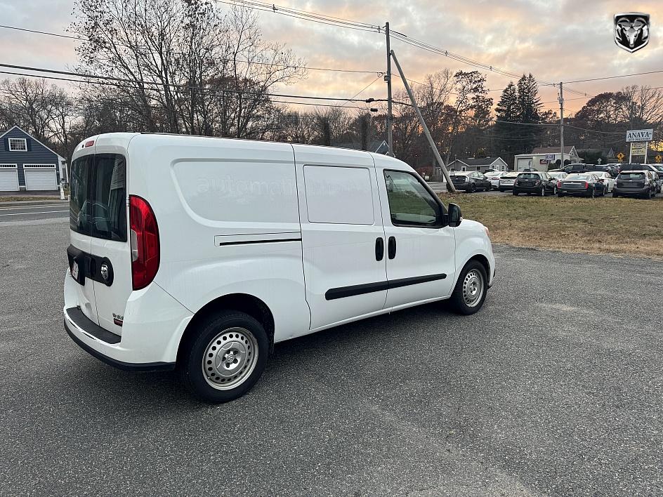 2022 Ram ProMaster City Tradesman photo 2