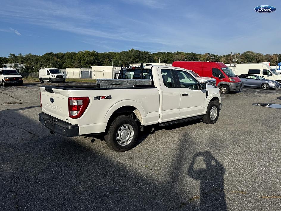 2021 Ford F-150 XL photo 2