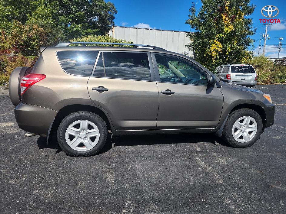 2010 Toyota RAV4 Sport photo 3