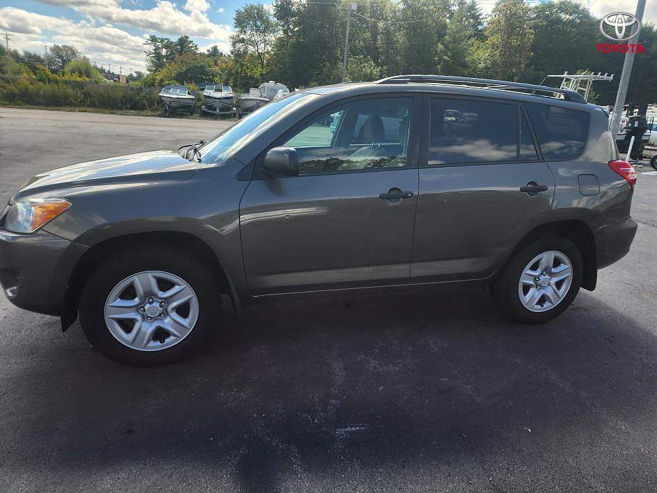 2010 Toyota RAV4 Sport photo 4