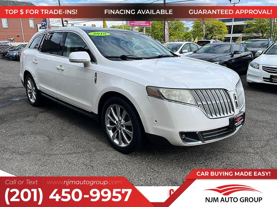 White Platinum Metallic Tri-Coat 2010 Lincoln MKT SUV / Crossover All-Wheel Drive Automatic