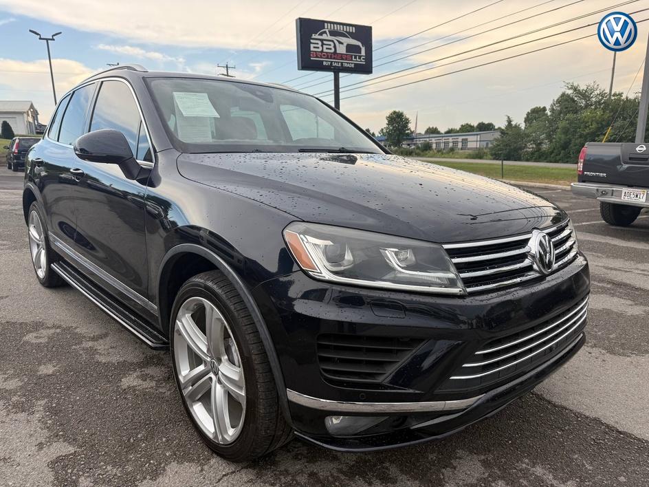 Black Oak Brown Metallic 2015 Volkswagen Touareg SUV / Crossover All-Wheel Drive 8-Speed Automatic
