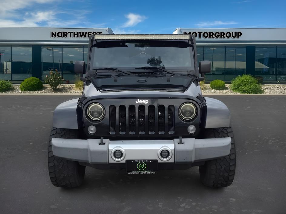 2014 Jeep Wrangler Sahara 2
