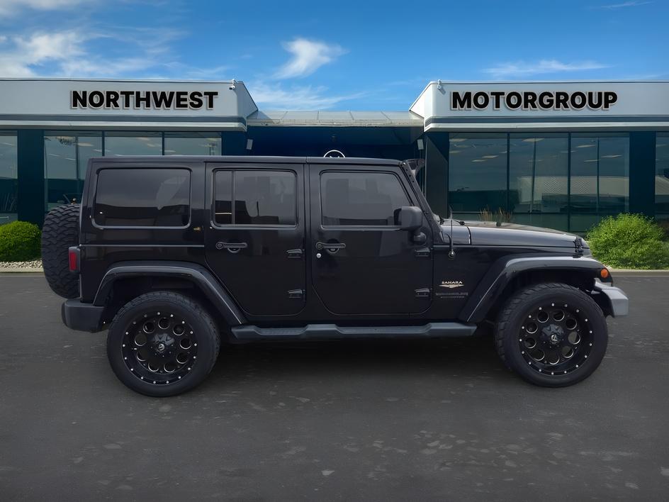 2014 Jeep Wrangler Sahara 4