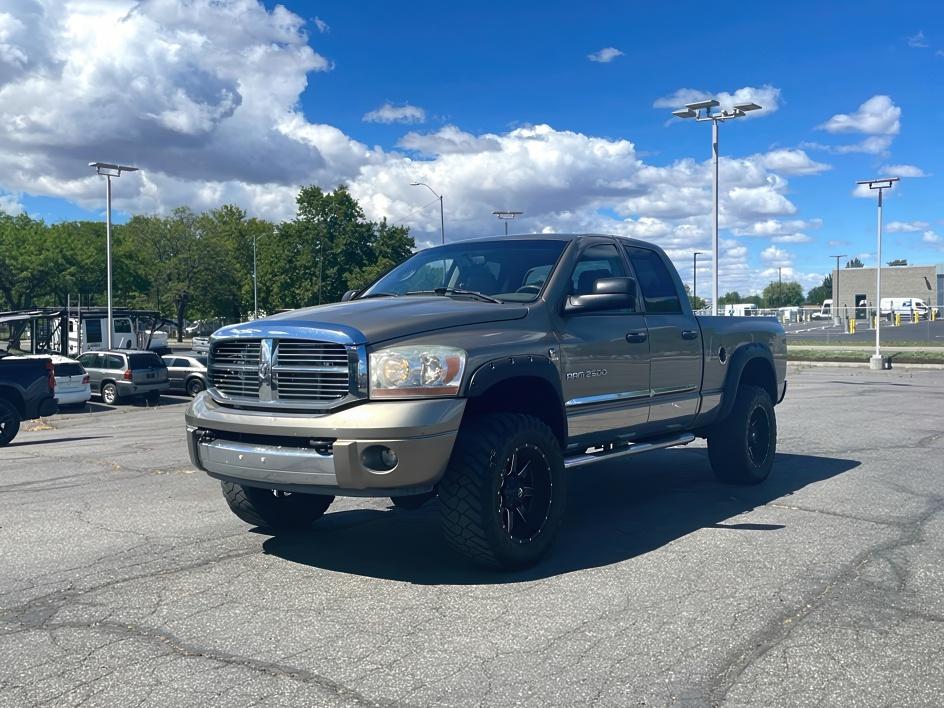 2006 Dodge Ram Pickup Laramie 4