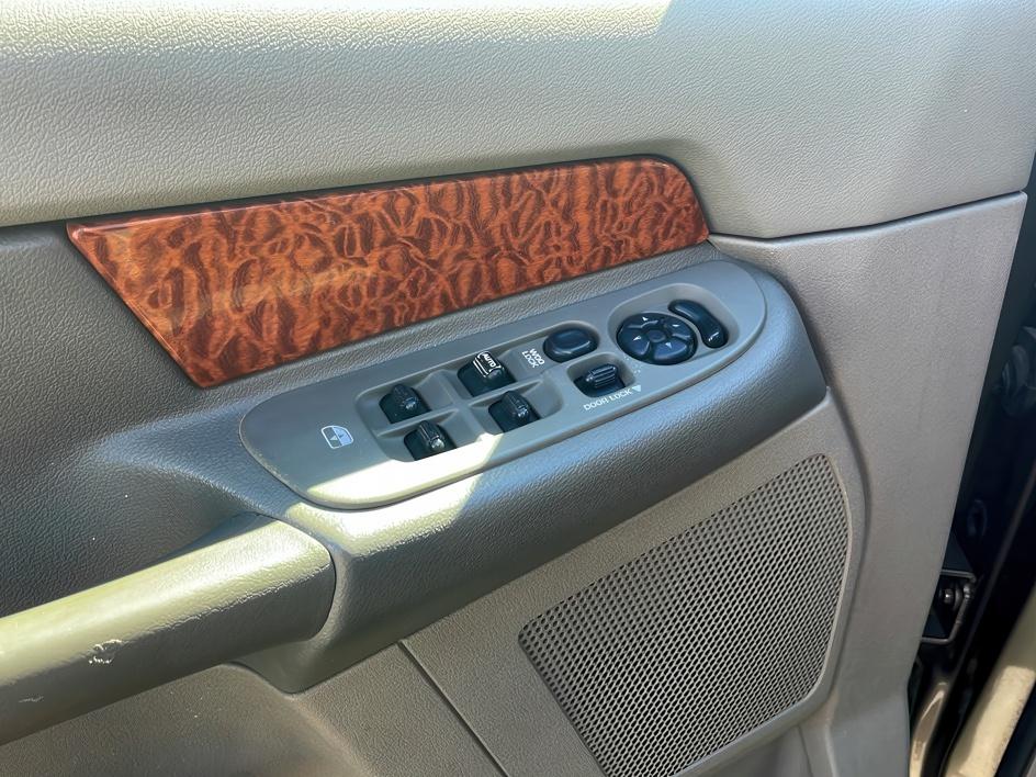 2006 Dodge Ram Pickup Laramie 13