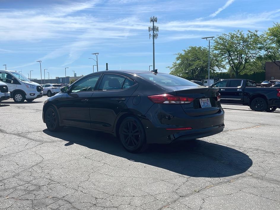 2017 Hyundai Elantra SE 6