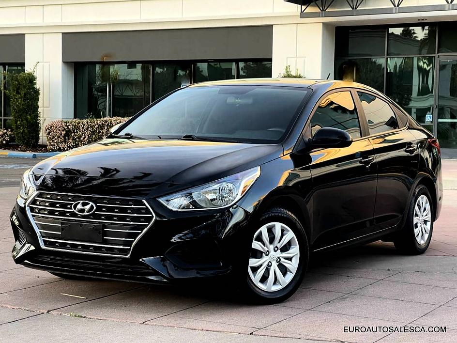 2022 Hyundai Accent Sedan Front-Wheel Drive Automatic