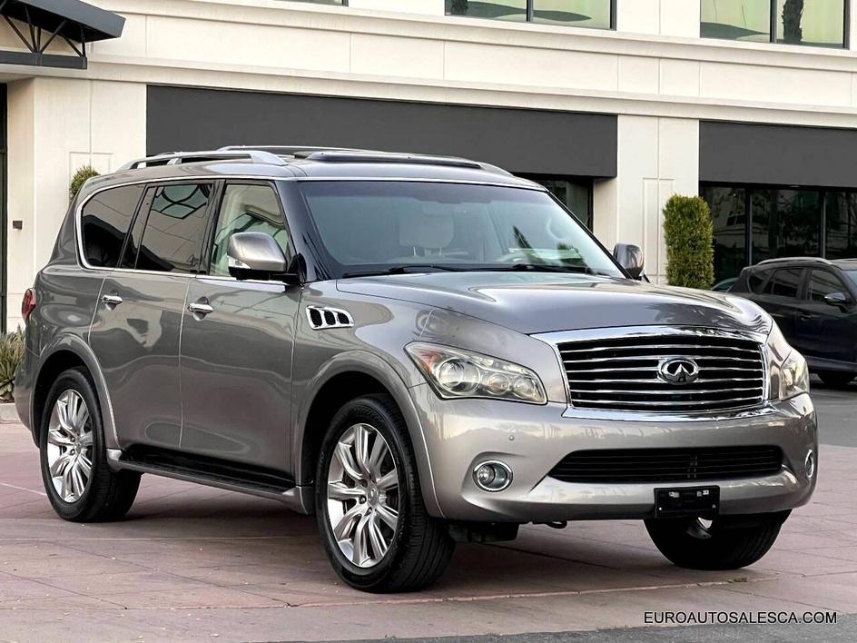 2011 INFINITI QX56 RWD with Split Bench Seat Package