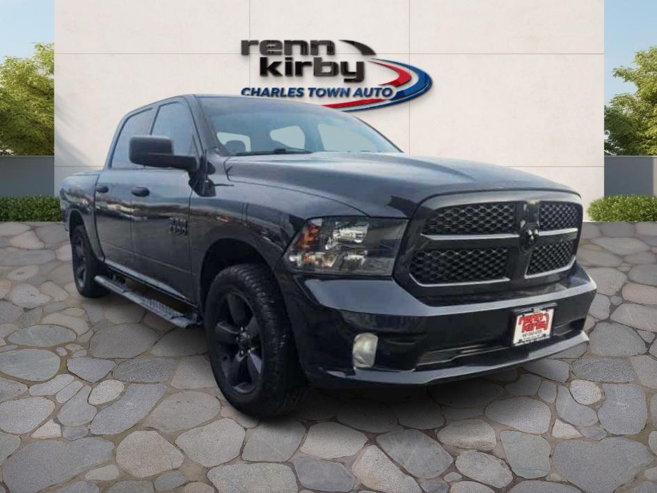 2018 RAM 1500 Express Crew Cab 4WD