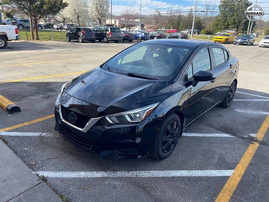2020 Nissan Versa S FWD