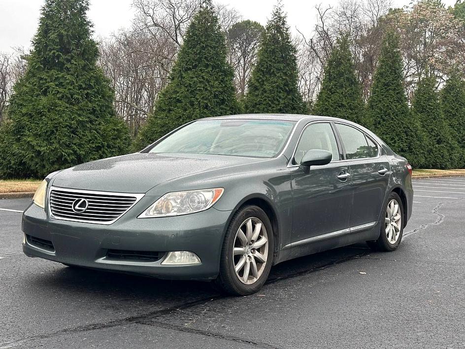 Lexus LS 460 RWD