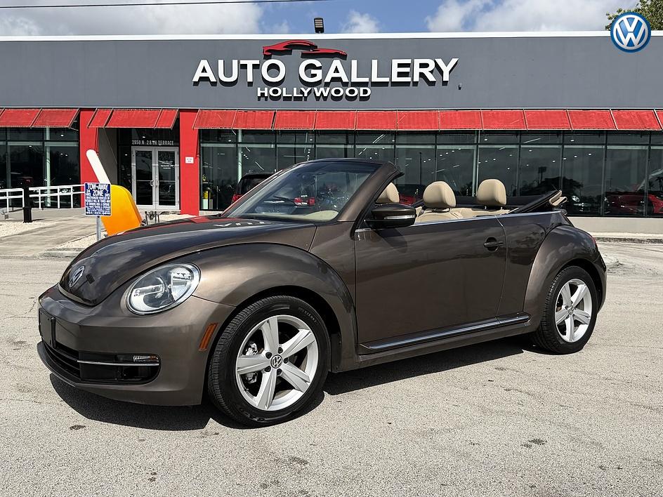 2013 Volkswagen Beetle Convertible Front-Wheel Drive Automatic