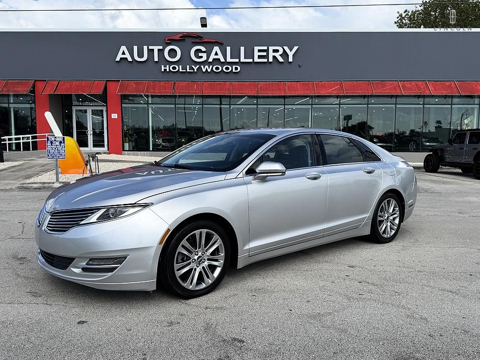 Silver 2015 Lincoln MKZ Sedan Front-Wheel Drive Automatic