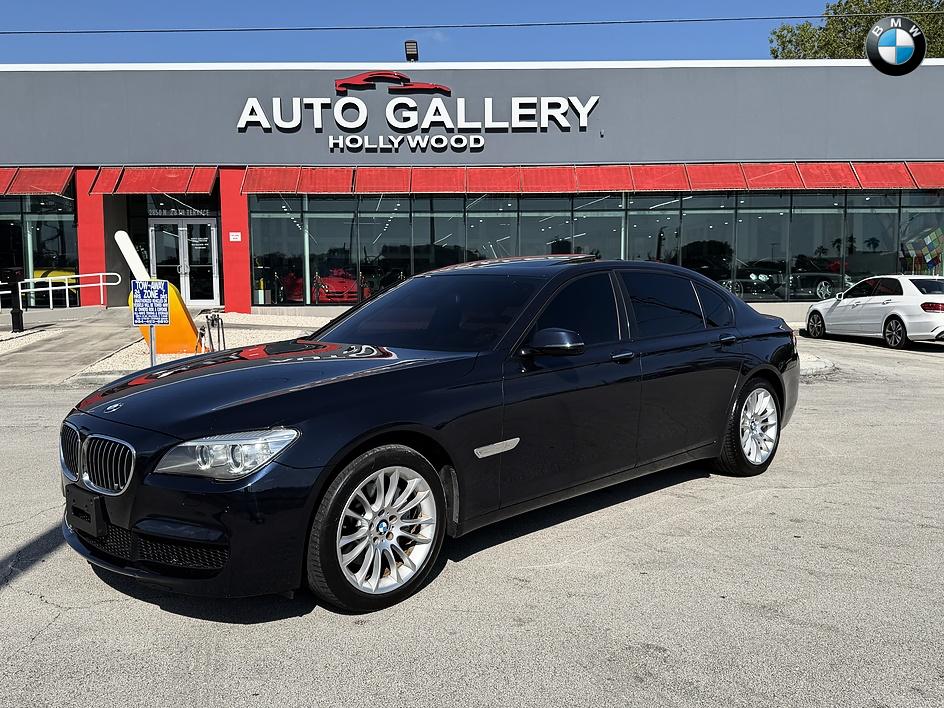 Blue 2015 BMW 7 Series Sedan Rear-Wheel Drive Automatic