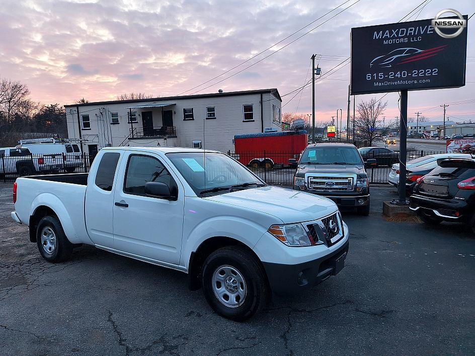White 2018 Nissan Frontier Pickup Truck 4X2 Automatic