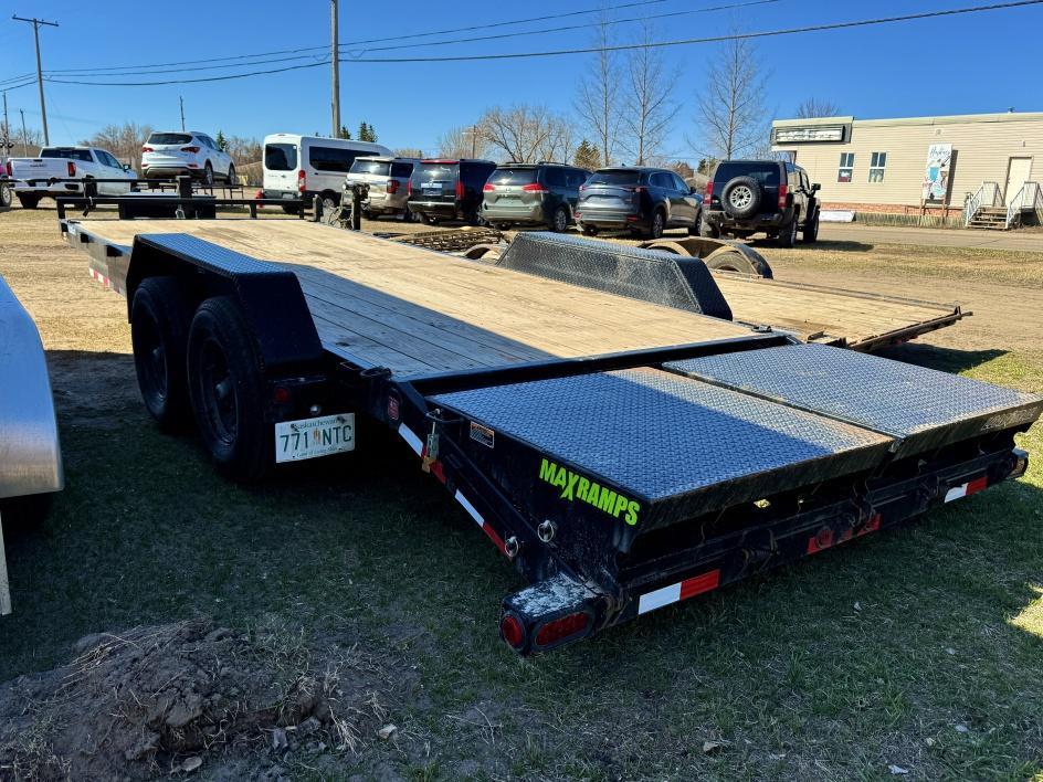 2023 LOAD TRAIL CAR HAULER