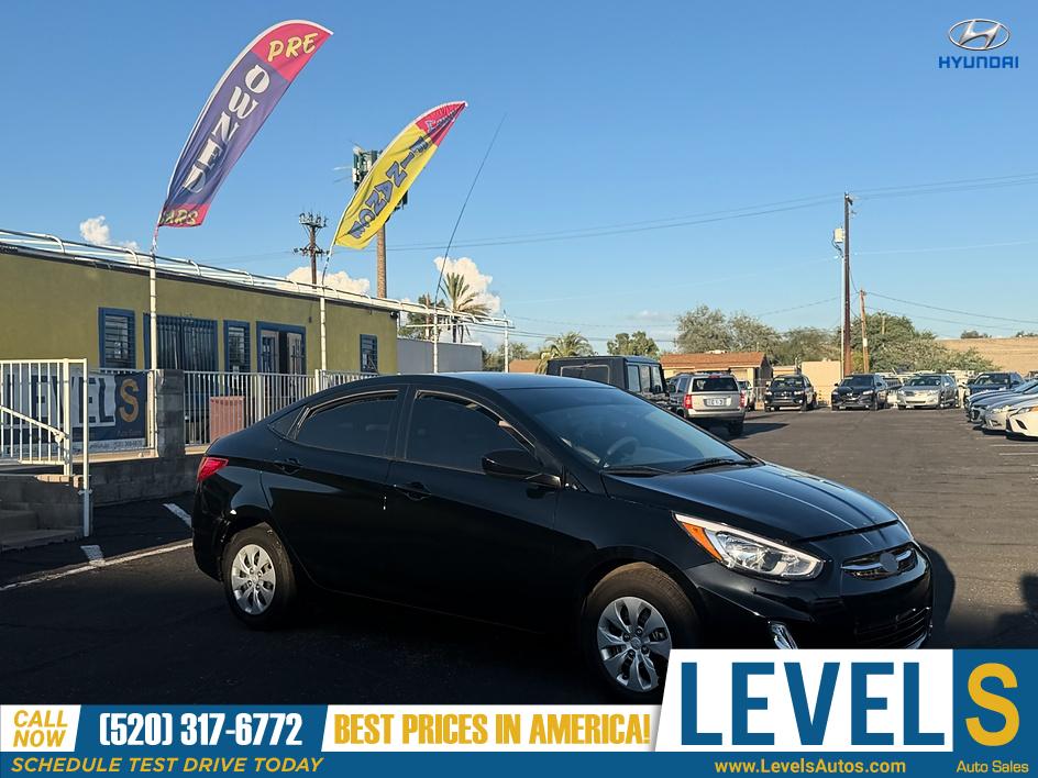  2017 Hyundai Accent SE Sedan FWD   