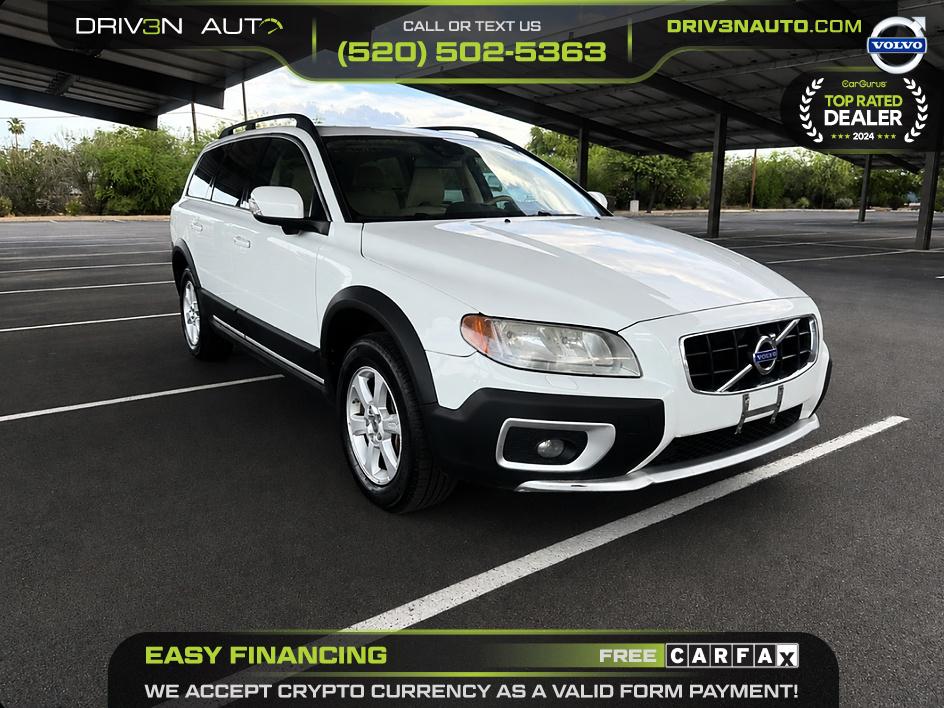 White 2013 Volvo XC70 Wagon All-Wheel Drive Automatic