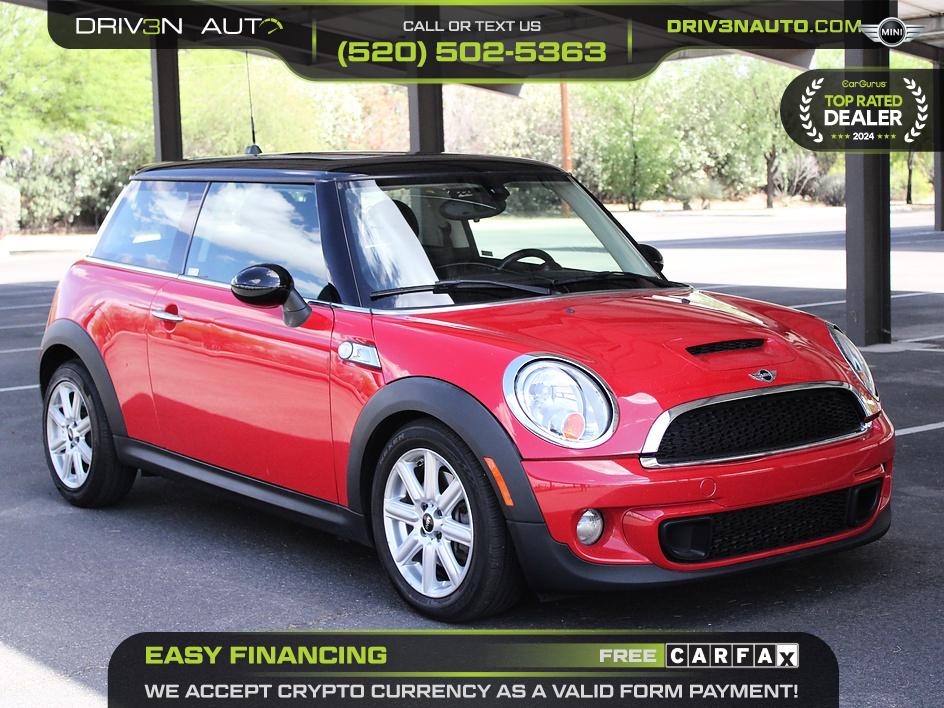 Red 2013 MINI Cooper S Hatchback FWD Hatchback Front-Wheel Drive Automatic