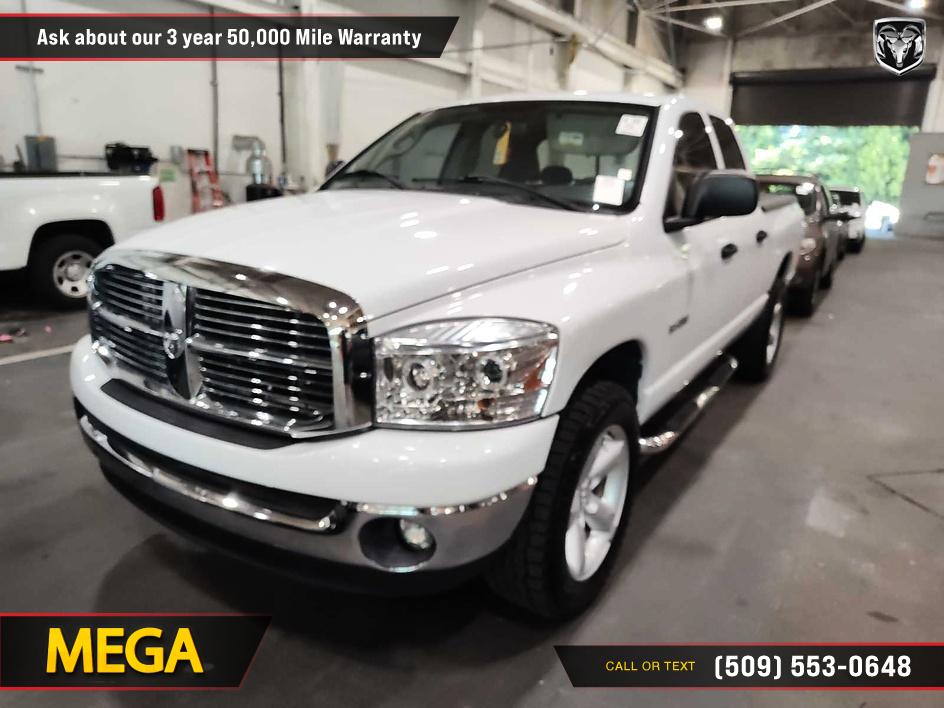 White 2008 Dodge RAM 1500 Pickup Truck Four-Wheel Drive Automatic