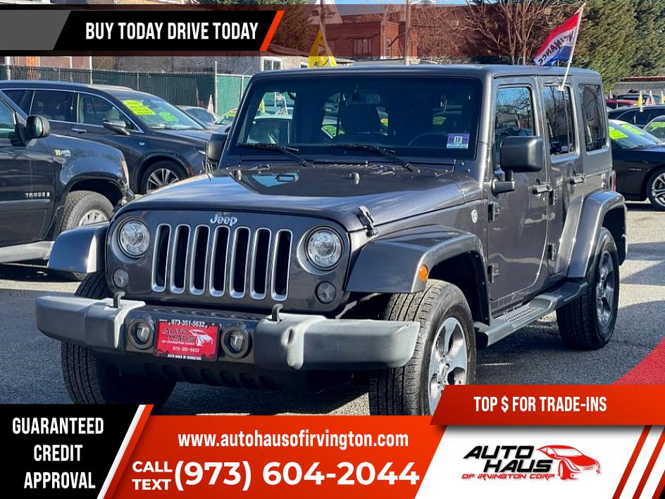 Rhino Clearcoat 2017 Jeep Wrangler Unlimited Sahara 4WD SUV / Crossover Four-Wheel Drive Manual